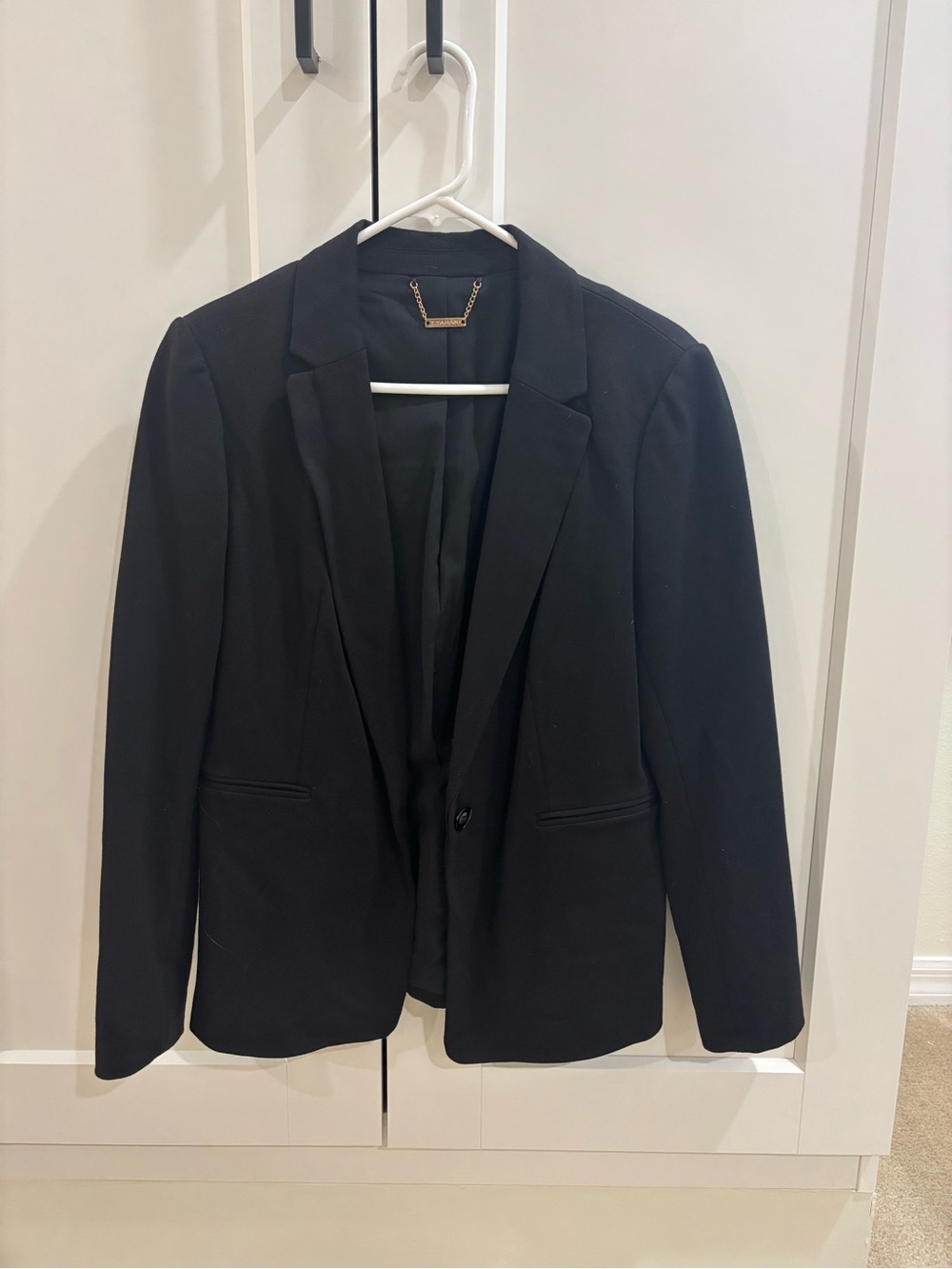 T Tahari Black Single-Button Women's Blazer